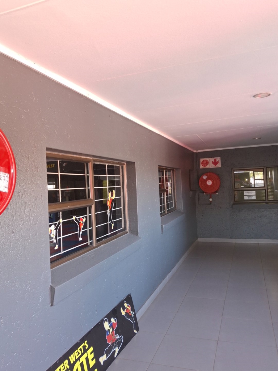 To Let commercial Property for Rent in Garsfontein Gauteng