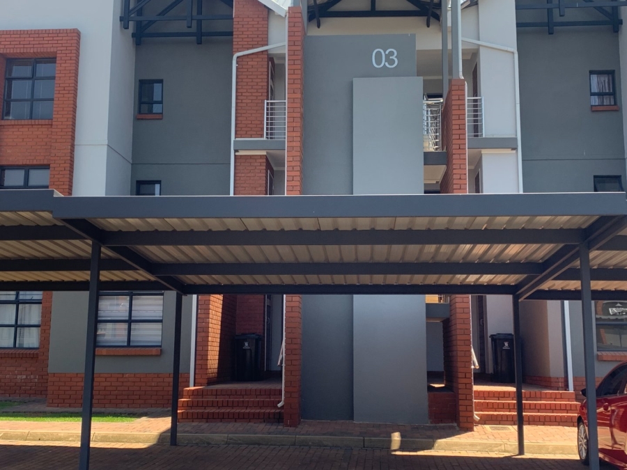 To Let 3 Bedroom Property for Rent in Glen Marais Gauteng