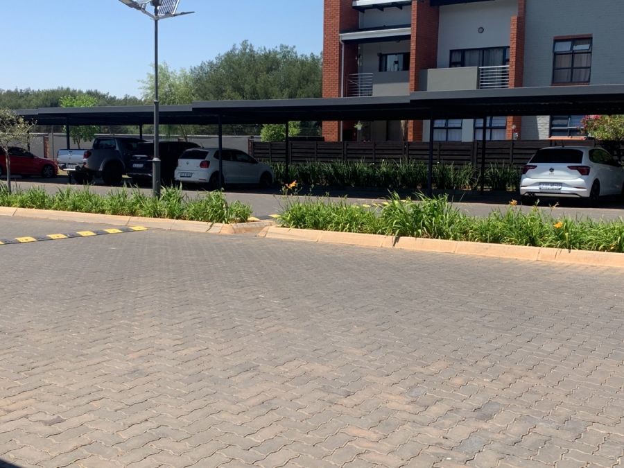To Let 3 Bedroom Property for Rent in Glen Marais Gauteng