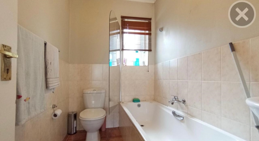 To Let  Bedroom Property for Rent in Greenstone Hill Gauteng