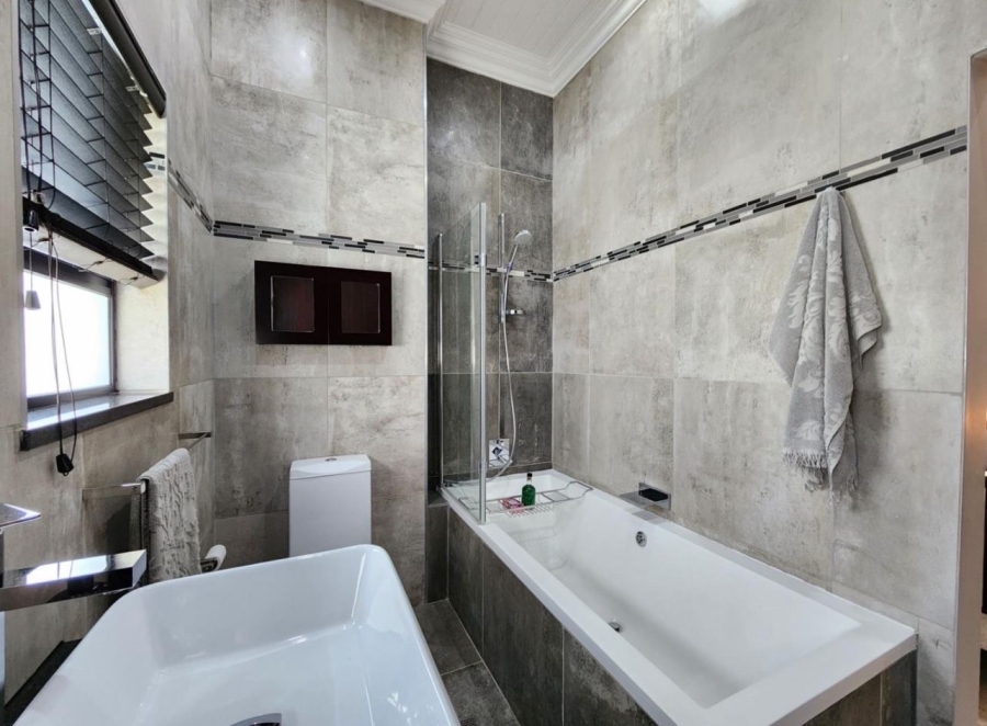 To Let 2 Bedroom Property for Rent in The Hills Game Reserve Estate Gauteng