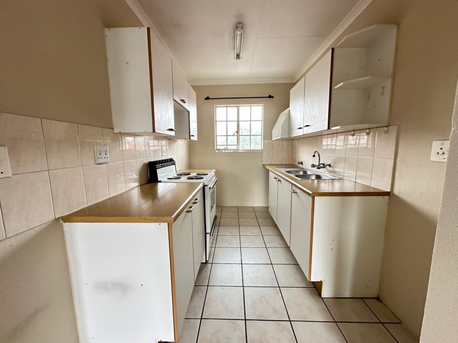 To Let 2 Bedroom Property for Rent in Beyers Park Gauteng