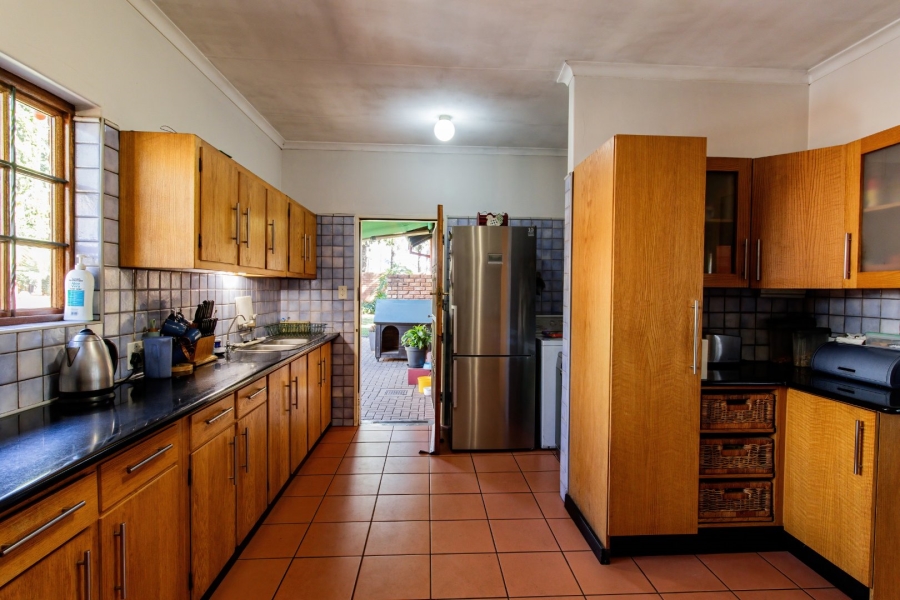 4 Bedroom Property for Sale in Zwartkop Gauteng