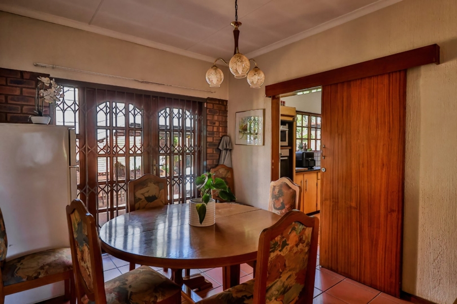 4 Bedroom Property for Sale in Zwartkop Gauteng