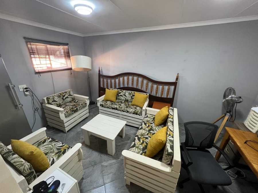 To Let 1 Bedroom Property for Rent in Amberfield Gauteng