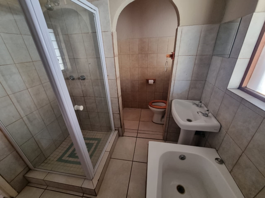 To Let 3 Bedroom Property for Rent in Vaaloewer Gauteng