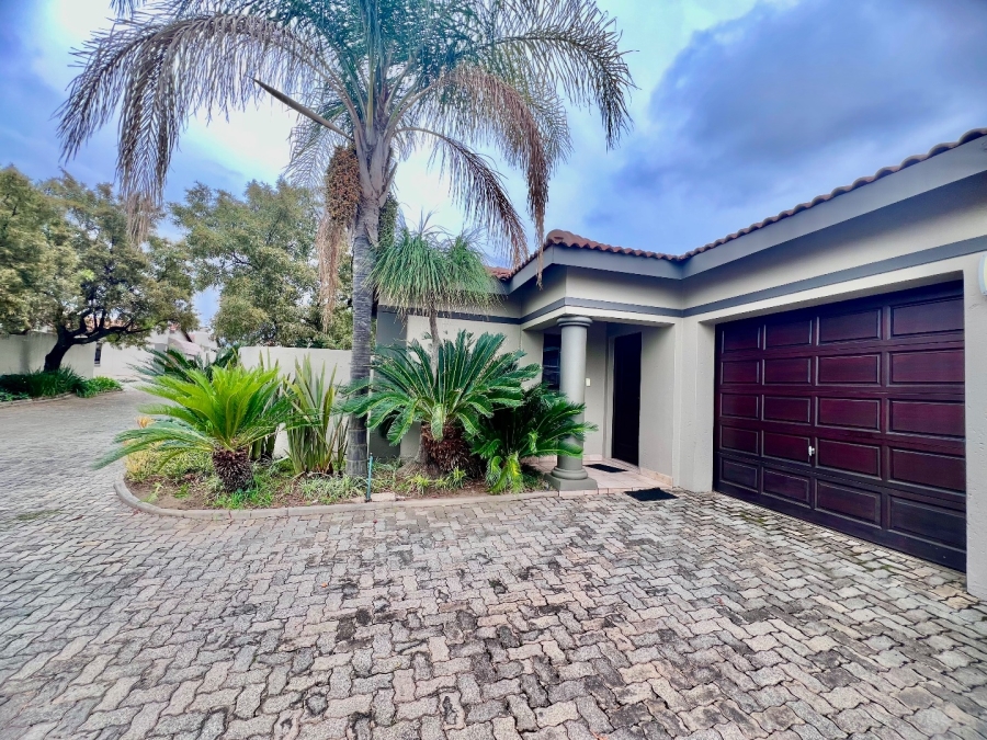 To Let 2 Bedroom Property for Rent in Silver Lakes Golf Estate Gauteng