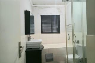 2 Bedroom Property for Sale in Noordwyk Gauteng