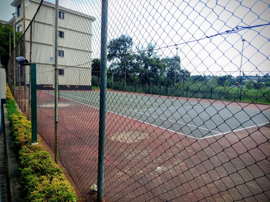 2 Bedroom Property for Sale in Noordwyk Gauteng