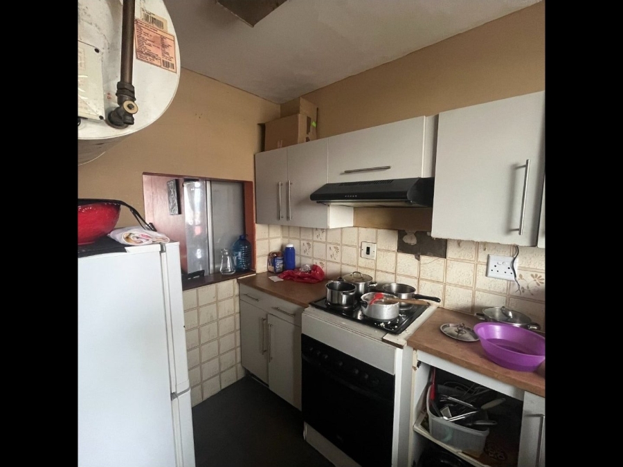 2 Bedroom Property for Sale in Gezina Gauteng