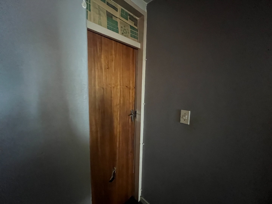2 Bedroom Property for Sale in Gezina Gauteng