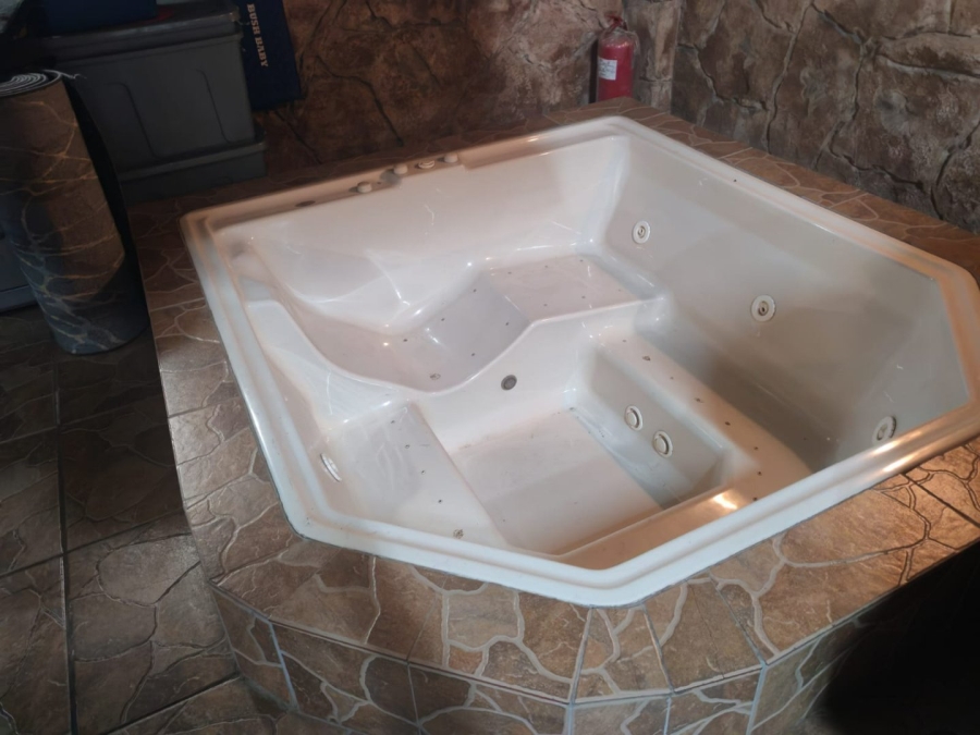 4 Bedroom Property for Sale in Rynfield Gauteng