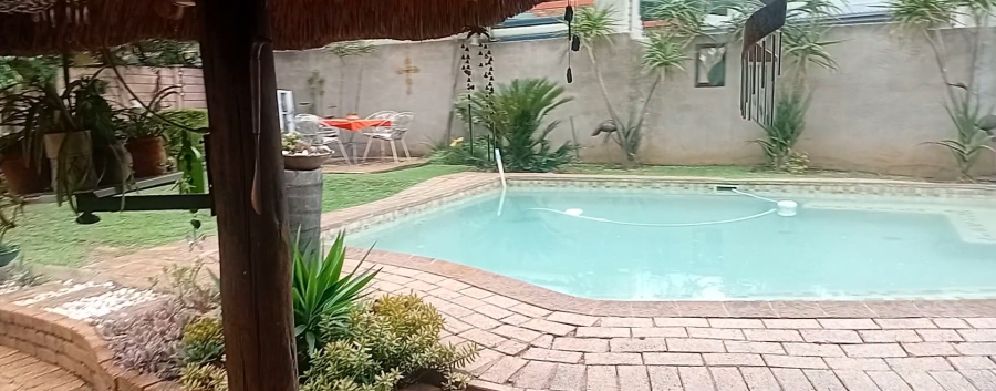 3 Bedroom Property for Sale in Suiderberg Gauteng