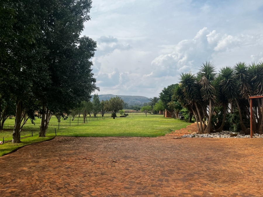 4 Bedroom Property for Sale in Zandfontein AH Gauteng