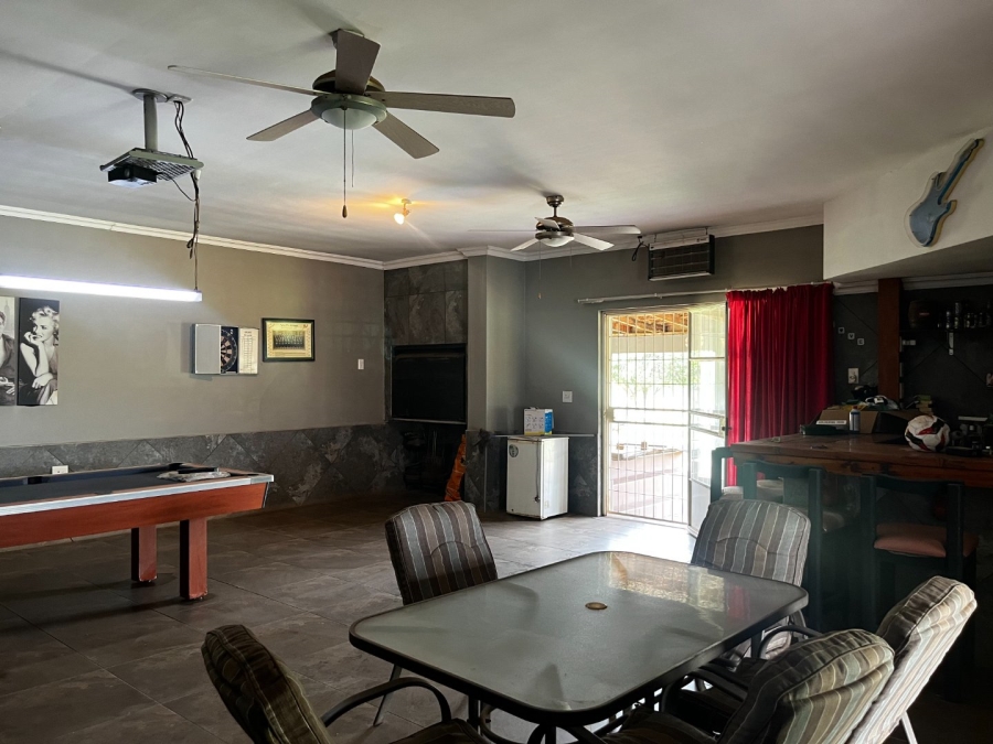 4 Bedroom Property for Sale in Zandfontein AH Gauteng