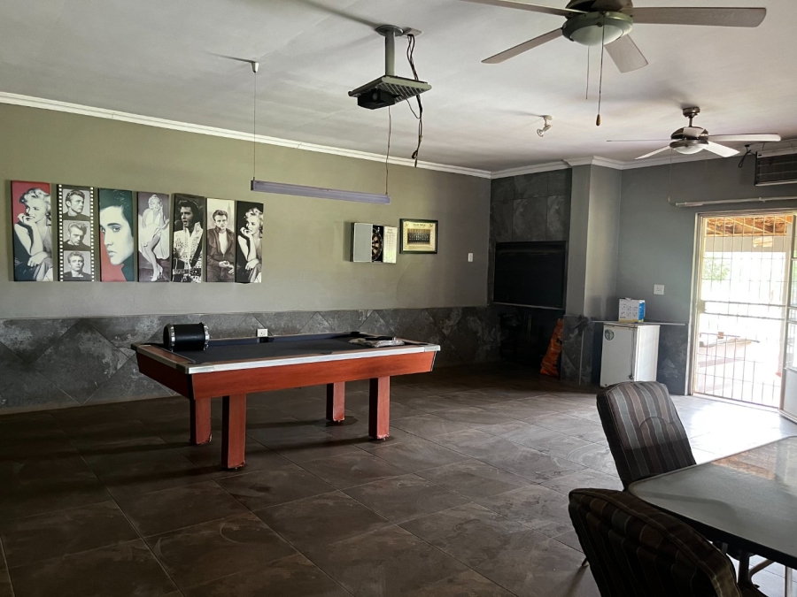 4 Bedroom Property for Sale in Zandfontein AH Gauteng