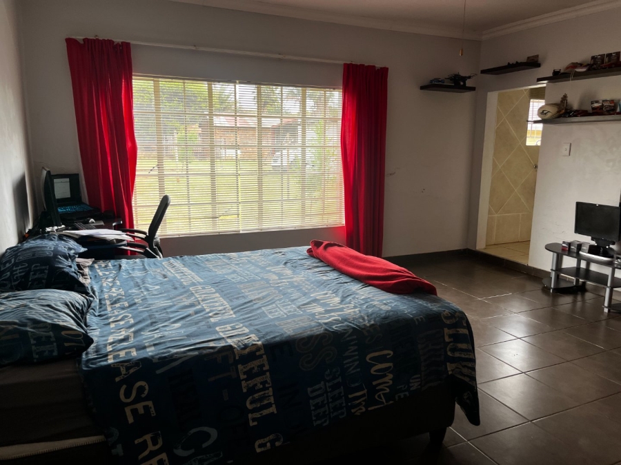 4 Bedroom Property for Sale in Zandfontein AH Gauteng