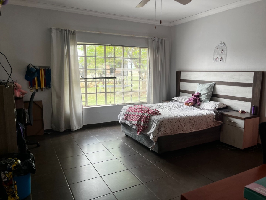 4 Bedroom Property for Sale in Zandfontein AH Gauteng