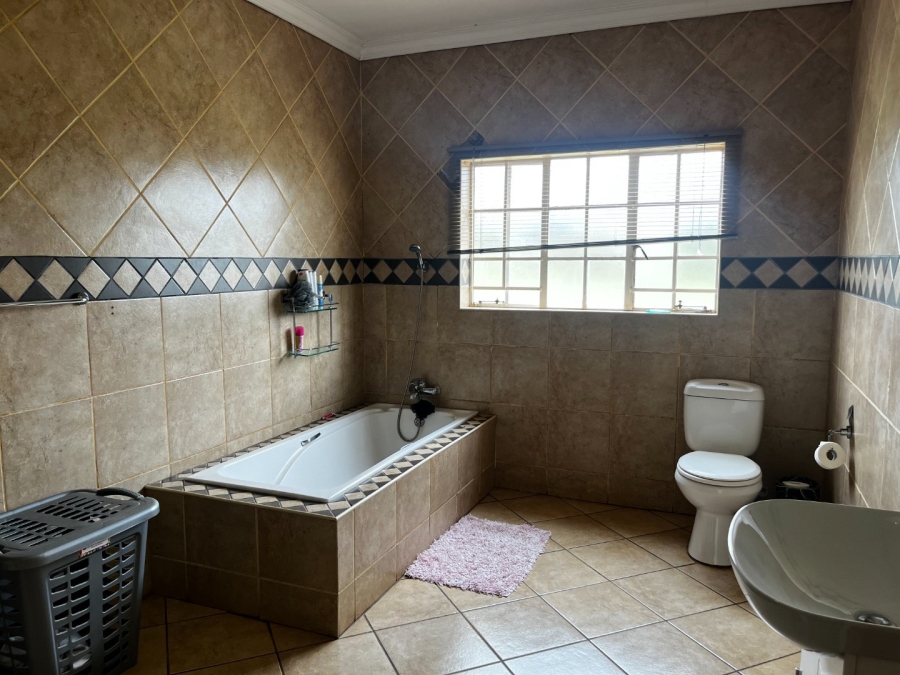 4 Bedroom Property for Sale in Zandfontein AH Gauteng
