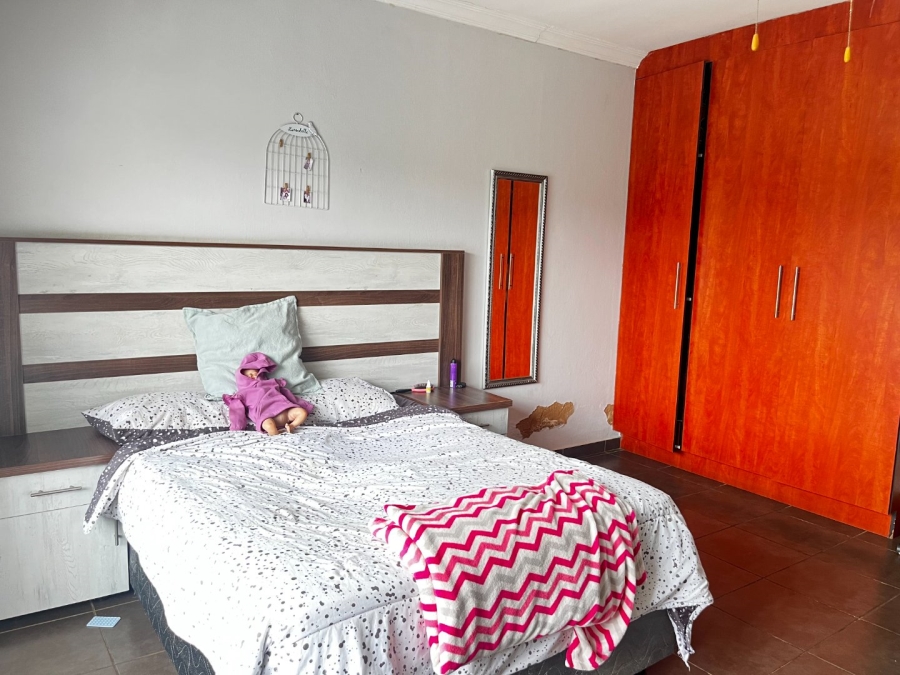 4 Bedroom Property for Sale in Zandfontein AH Gauteng