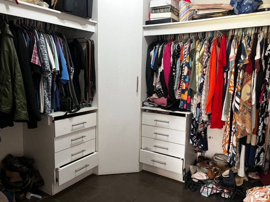 4 Bedroom Property for Sale in Zandfontein AH Gauteng