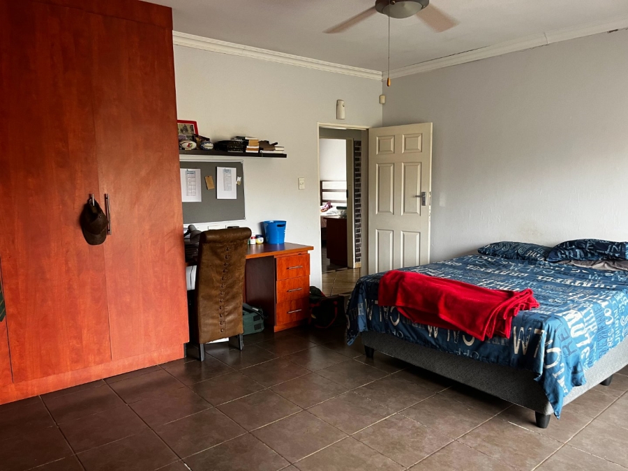 4 Bedroom Property for Sale in Zandfontein AH Gauteng