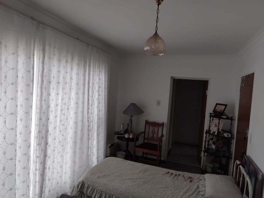 2 Bedroom Property for Sale in Brummeria Gauteng