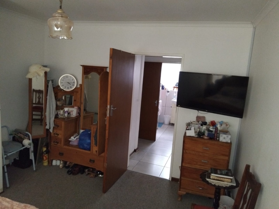 2 Bedroom Property for Sale in Brummeria Gauteng