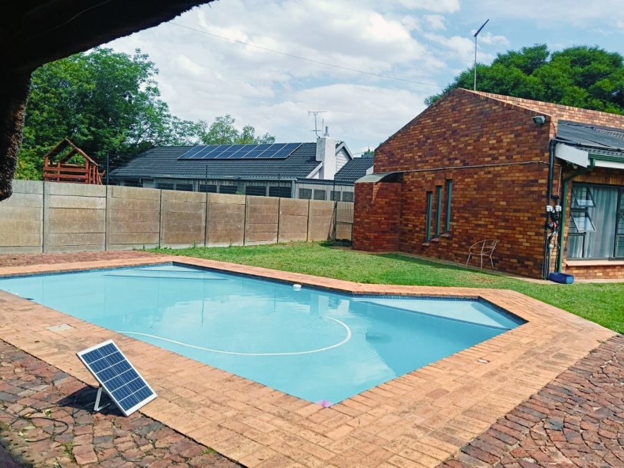 3 Bedroom Property for Sale in Ferryvale Gauteng