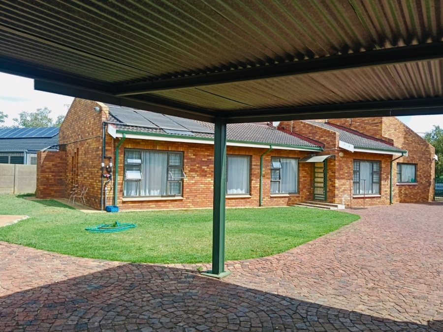 3 Bedroom Property for Sale in Ferryvale Gauteng