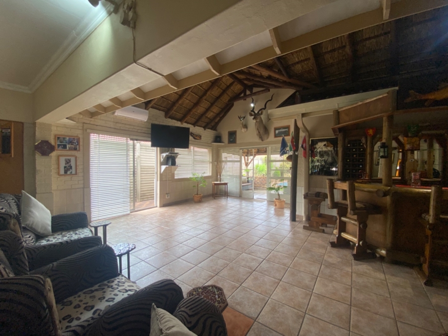 3 Bedroom Property for Sale in Vanderbijlpark SE 6 Gauteng