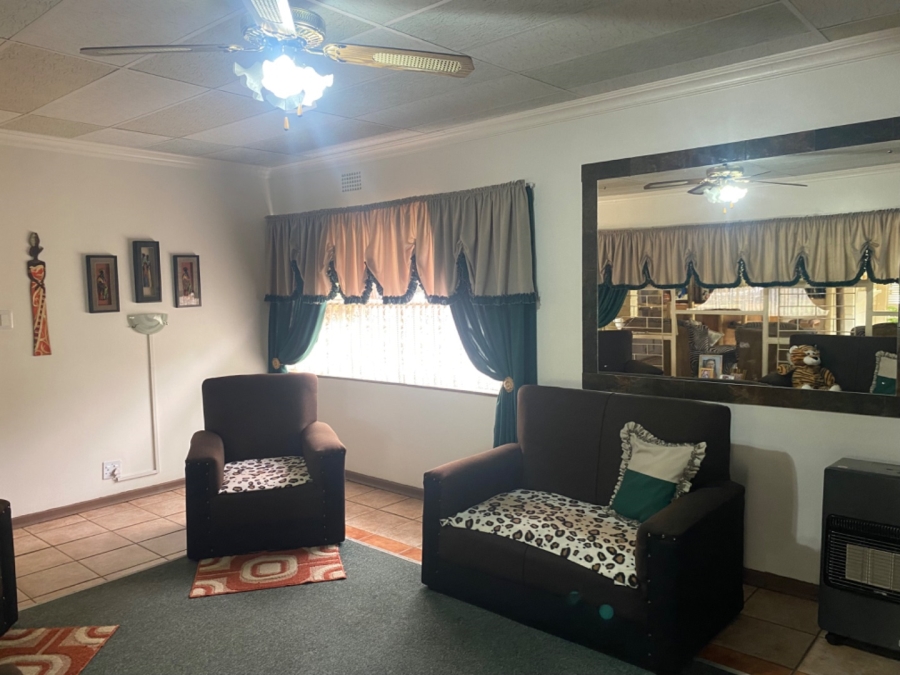 3 Bedroom Property for Sale in Vanderbijlpark SE 6 Gauteng