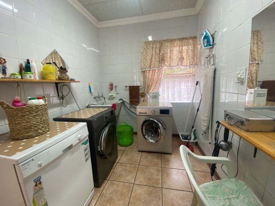 3 Bedroom Property for Sale in Vanderbijlpark SE 6 Gauteng