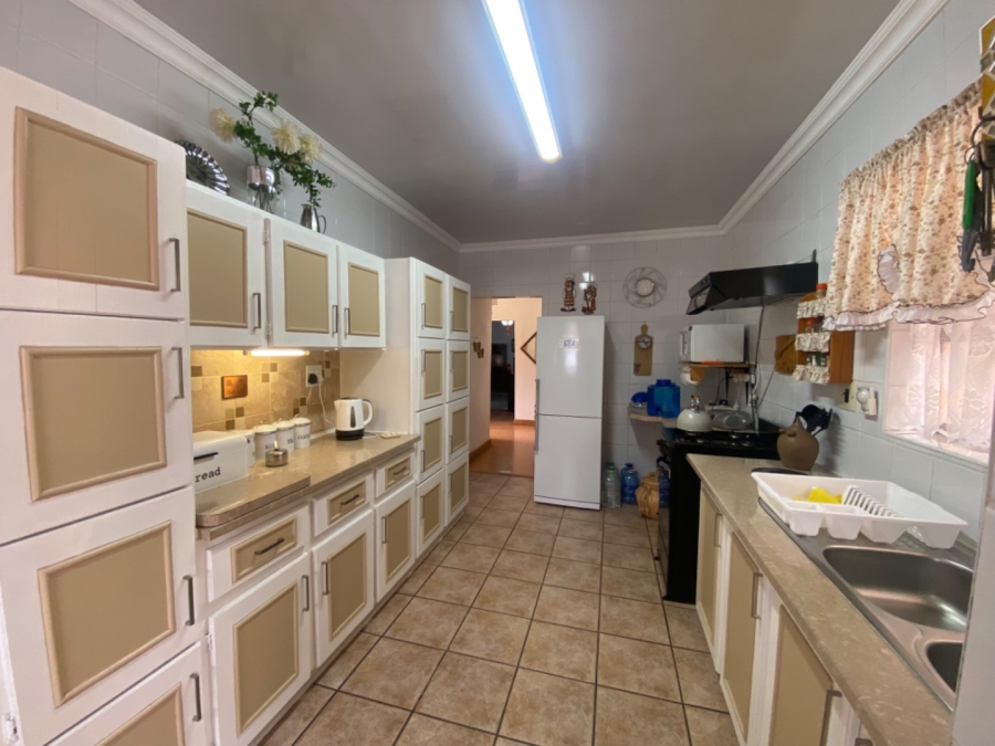 3 Bedroom Property for Sale in Vanderbijlpark SE 6 Gauteng