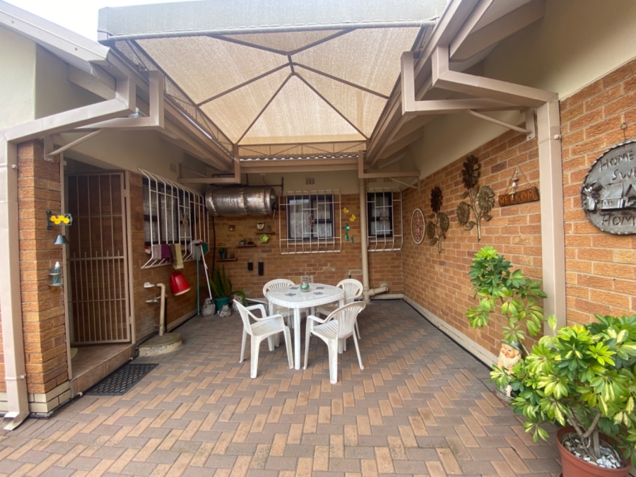 3 Bedroom Property for Sale in Vanderbijlpark SE 6 Gauteng