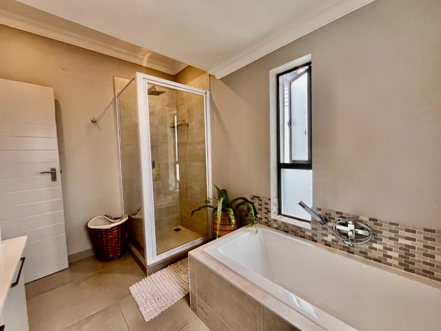 3 Bedroom Property for Sale in Fourways Gardens Gauteng