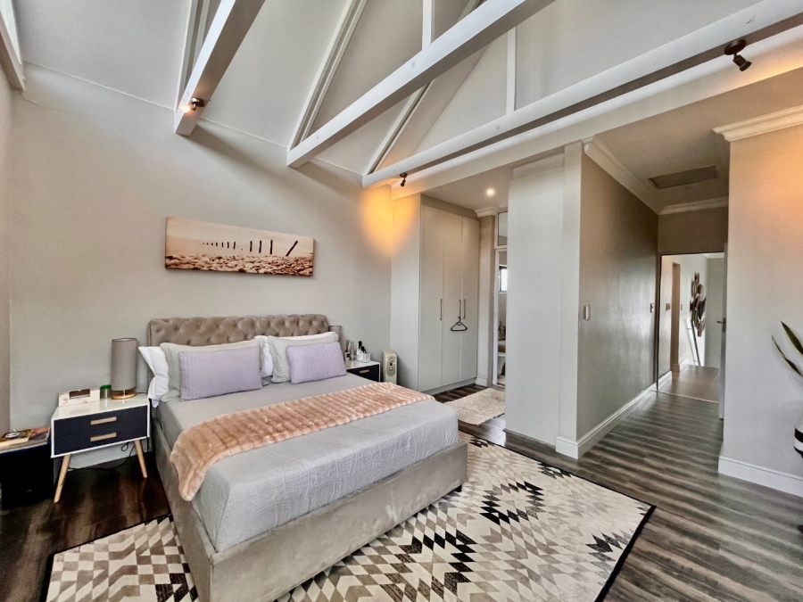 3 Bedroom Property for Sale in Fourways Gardens Gauteng