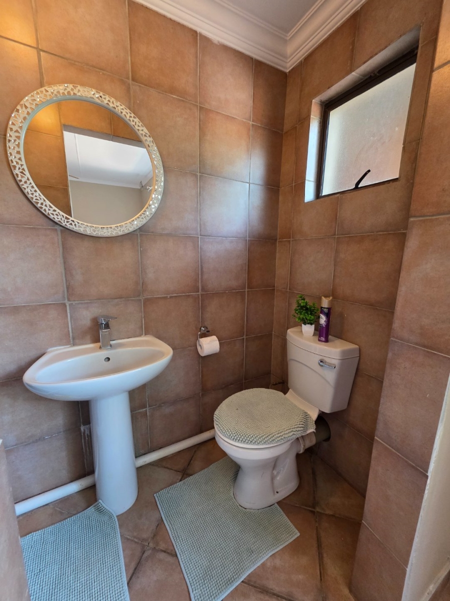 To Let commercial Property for Rent in Kameeldrift West Gauteng