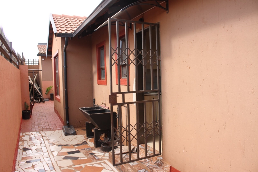 3 Bedroom Property for Sale in Doornkop Gauteng