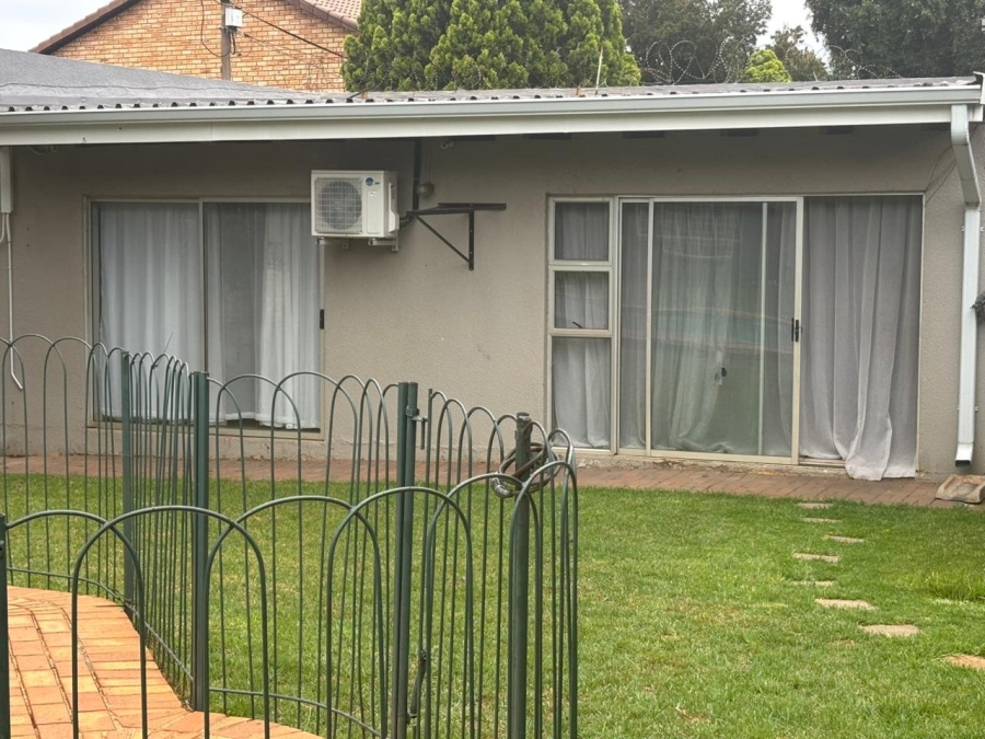 To Let 2 Bedroom Property for Rent in Randpark Ridge Gauteng