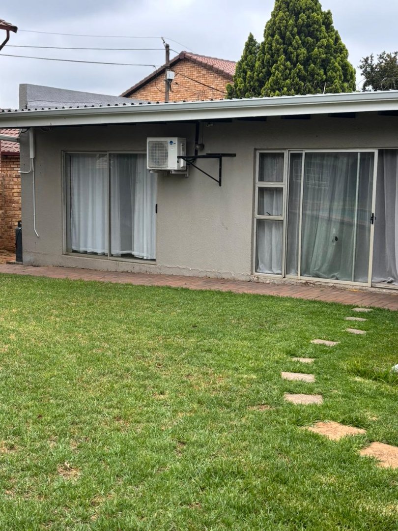 To Let 2 Bedroom Property for Rent in Randpark Ridge Gauteng