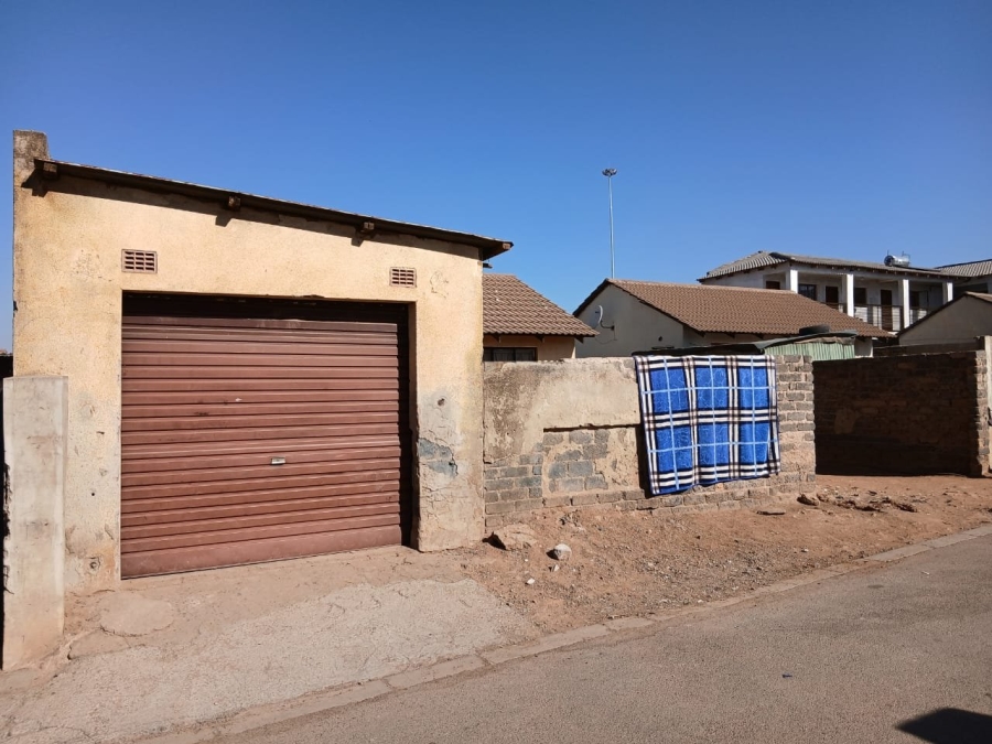 2 Bedroom Property for Sale in Tembisa Central Gauteng