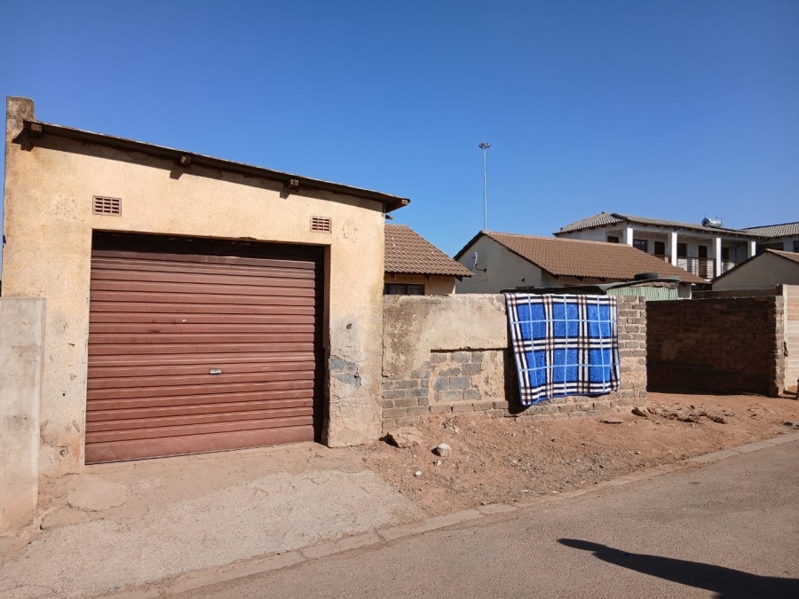 2 Bedroom Property for Sale in Tembisa Central Gauteng