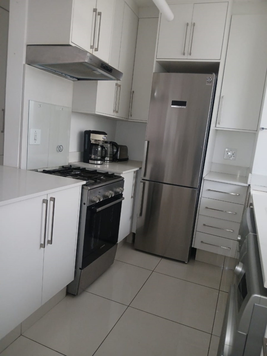 To Let  Bedroom Property for Rent in Sandhurst Gauteng