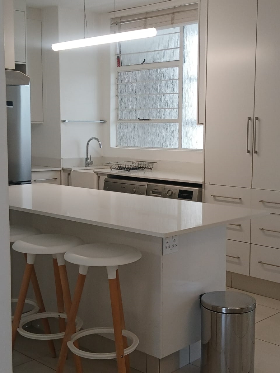 To Let  Bedroom Property for Rent in Sandhurst Gauteng