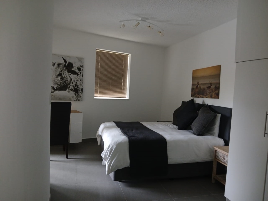 To Let  Bedroom Property for Rent in Sandhurst Gauteng