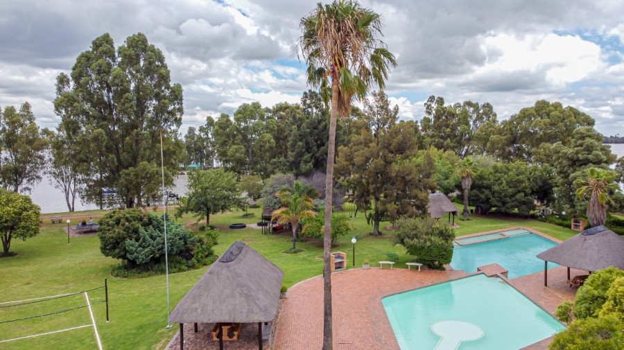 2 Bedroom Property for Sale in Vaal Marina Gauteng