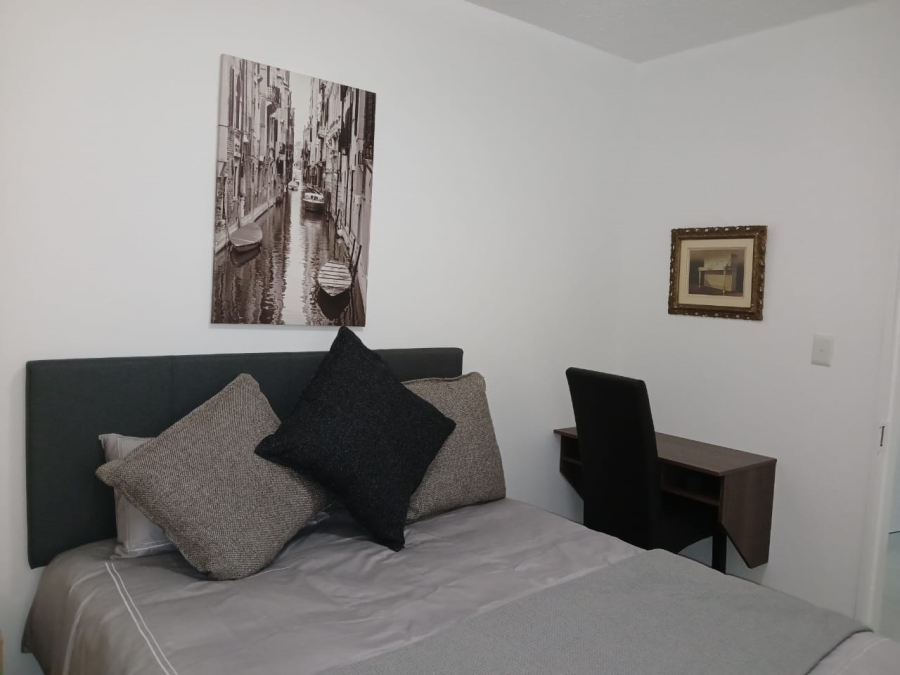 To Let 2 Bedroom Property for Rent in Sandhurst Gauteng