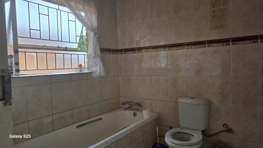 4 Bedroom Property for Sale in Dalpark Proper Gauteng