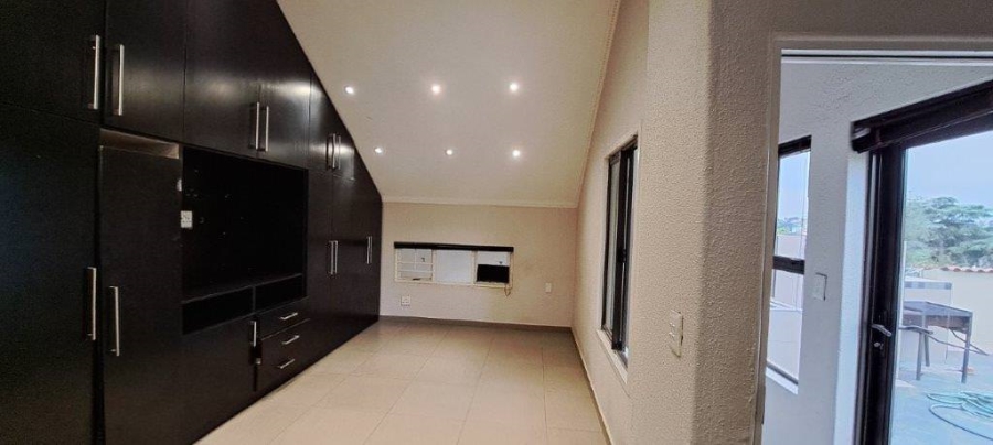 To Let 2 Bedroom Property for Rent in Bedfordview Gauteng